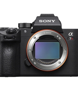 Sony Alpha 7R IV Full Frame Mirrorless Interchangeable Lens Camera w/High Resolution 61MP Sensor, up to 10FPS with Continuous AF/AE Tracking Sony Alpha 7R IV Full Frame Mirrorless Interchangeable Lens Camera w/High Resolution 61MP Sensor, up to 10FPS with Continuous AF/AE Tracking